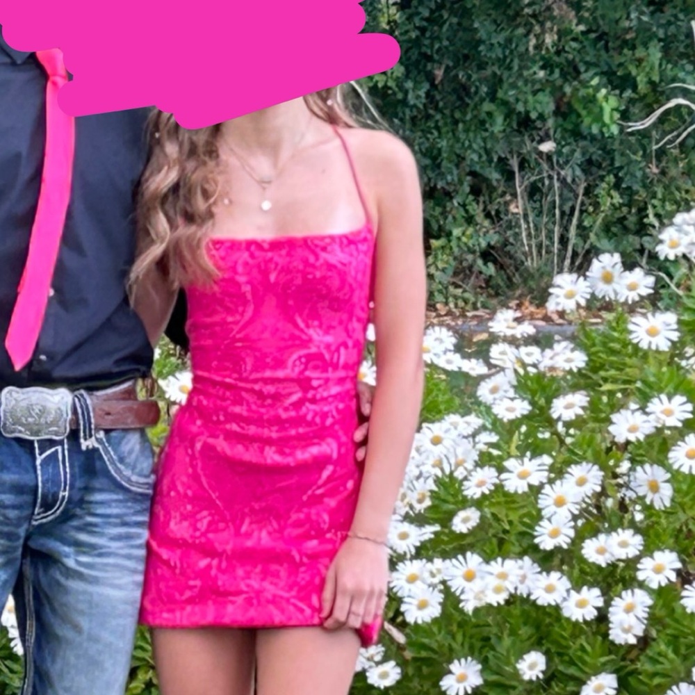 I wore it once for homecoming never going to wear it again.